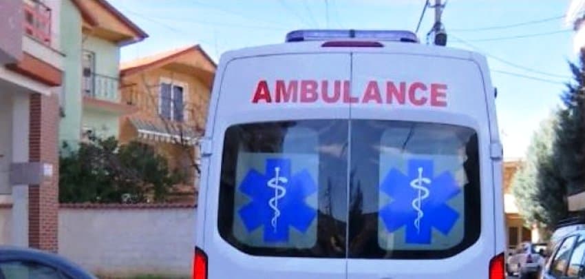 Bie nga kati i dytë e moshuara në Pogradec, humb jetën