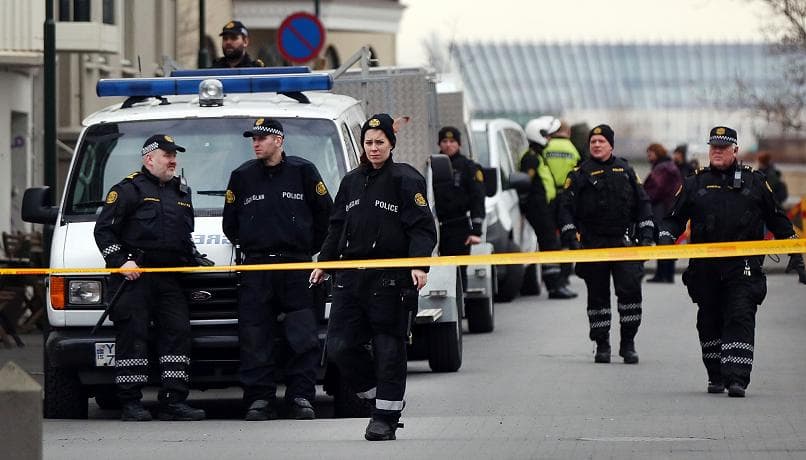 Parandalohet sulmi terrorist në Parlamentin islandez, arrestohen 4 të dyshuar
