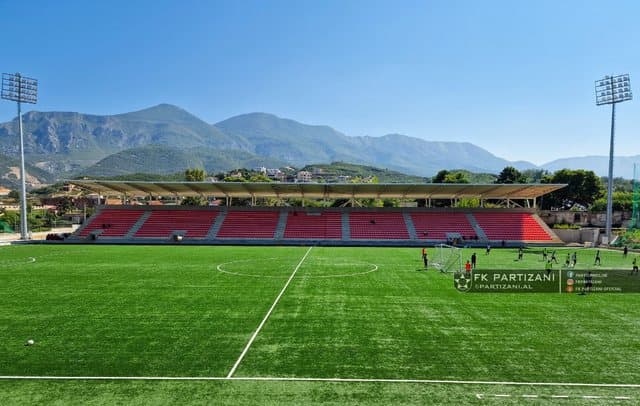 Stadiumi i ri gati, Partizani hap dyert për tifozët