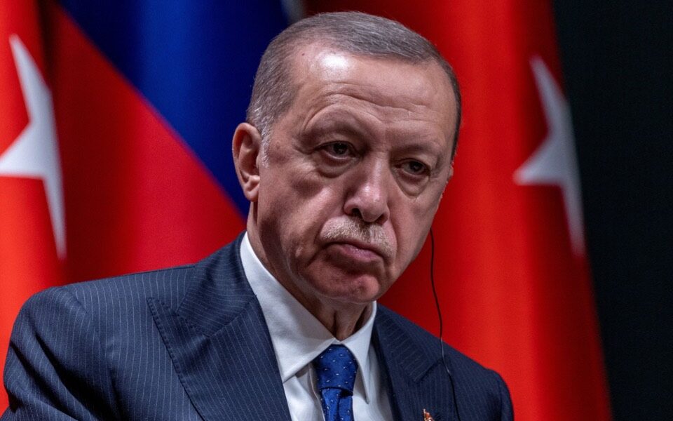 Erdogan akuzon Greqinë për "pushtim të fshehtë" të ishujve