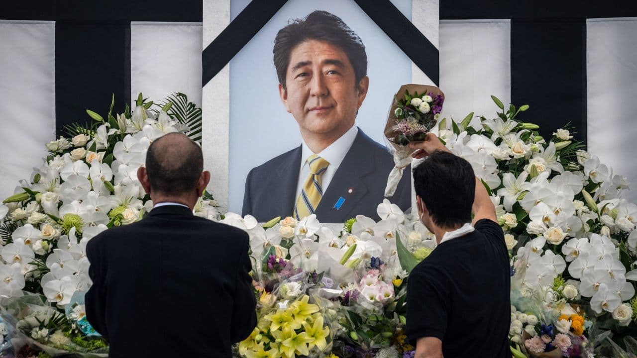 U vra me armë gjatë fushatës elektorale, mbahet sot funerali i ish-kryeminstrit të Japonisë