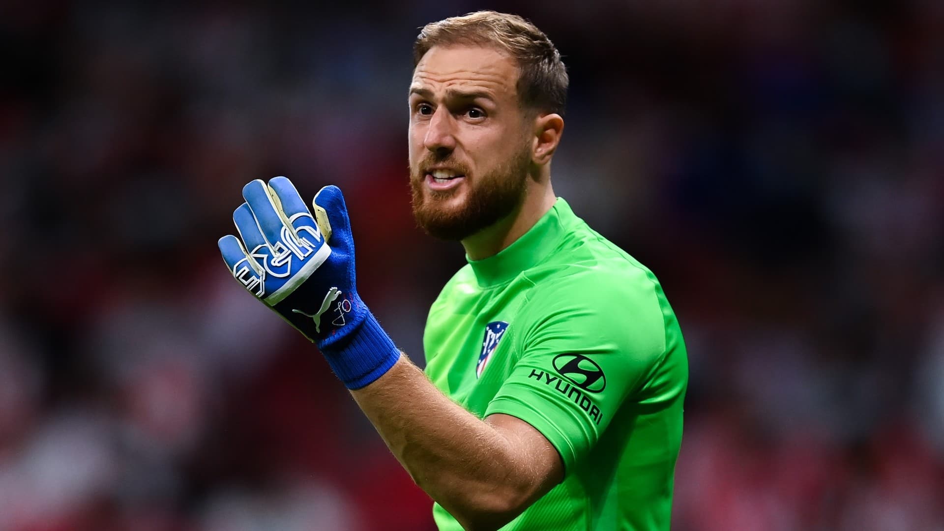 Supersfidë angleze për Oblak