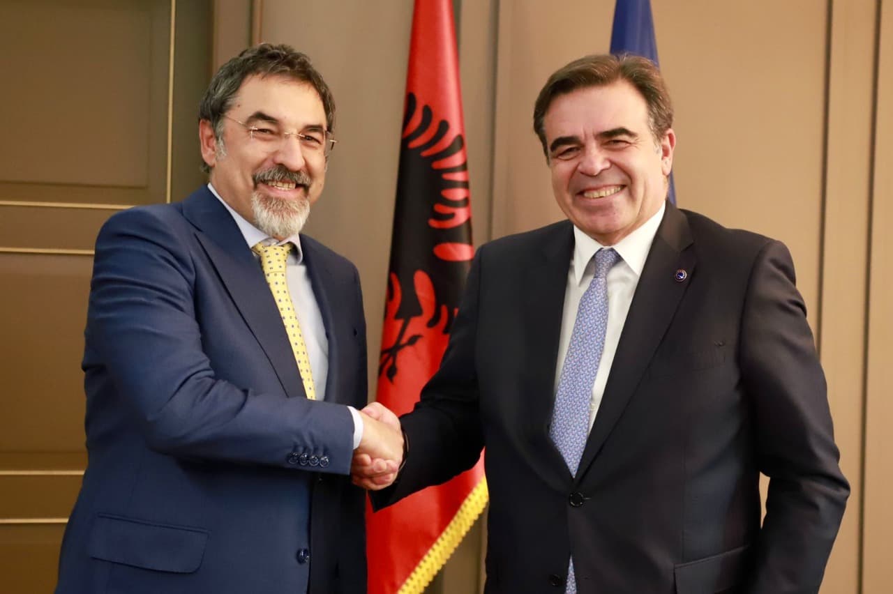 Çuçi pret zv.presidentin e KE: Shqipëria shembull në menaxhimin e flukseve migratore