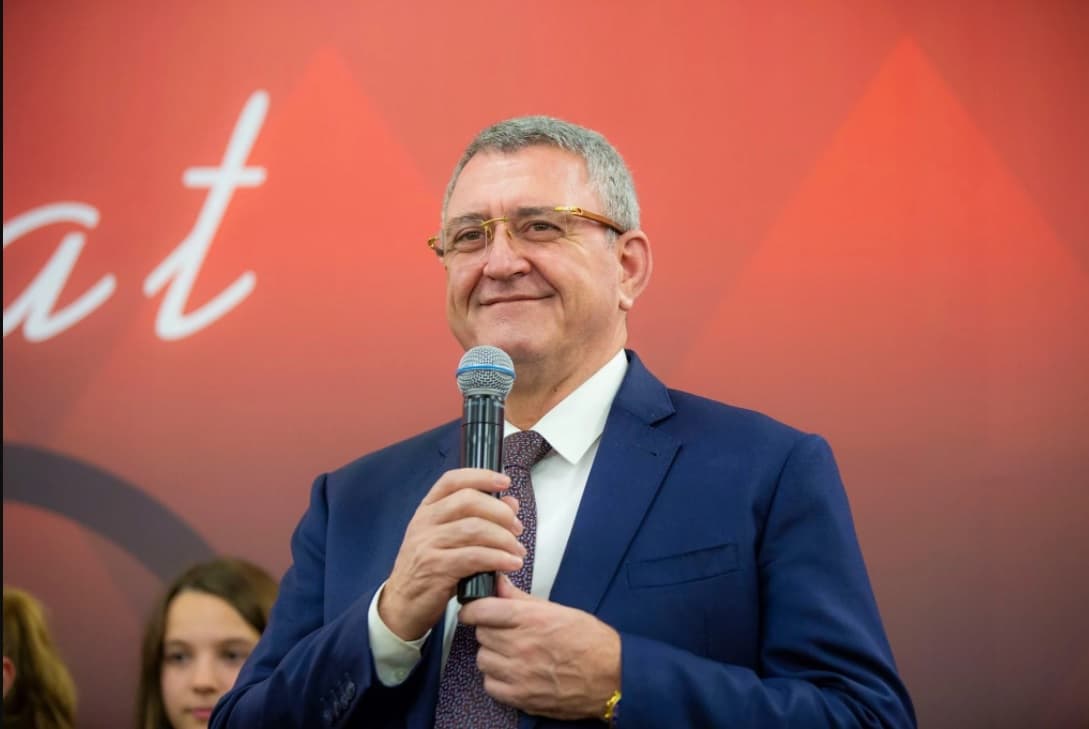 Shorti për kualifikueset e Europianit, Duka: Kualikimi, objektiv real