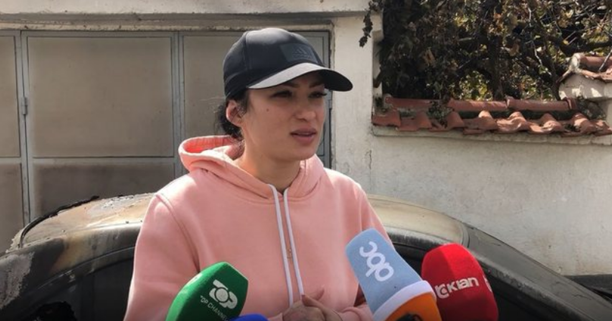 Detaje nga makina e djegur në Bilisht, i përket personit të akuzuar nga Deizi Arapi