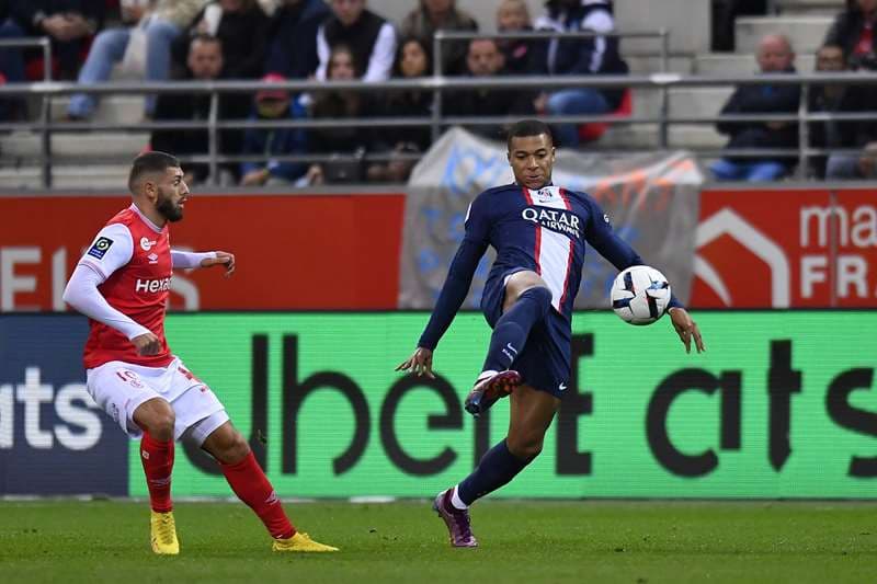 Barazimi me PSG, klubi francez shkarkon trajnerin