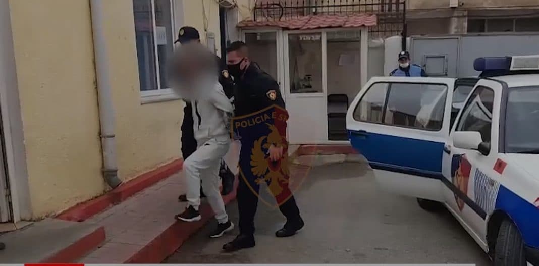 Arrestohet 15-vjeçari në Pogradec, abuzoi seksualisht me një vajzë të mitur