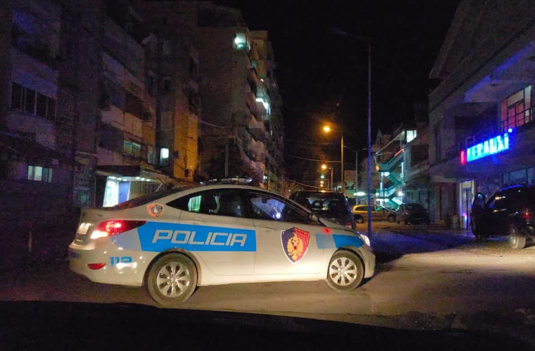 Të shtëna me armë zjarri në Maminas