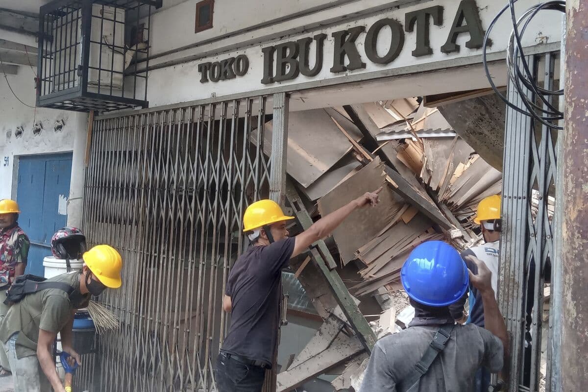 Tërmet i fortë në Indonezi, mbi 40 të vdekur