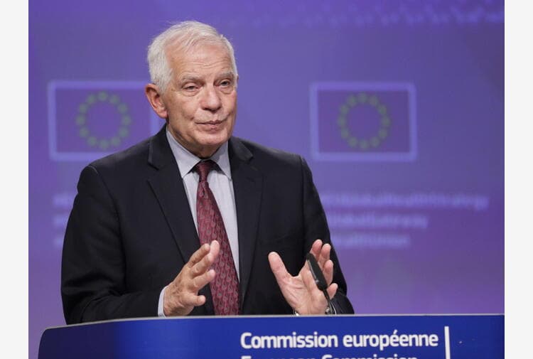 Borrell: Sanksione edhe ndaj gjyqtarëve rusë