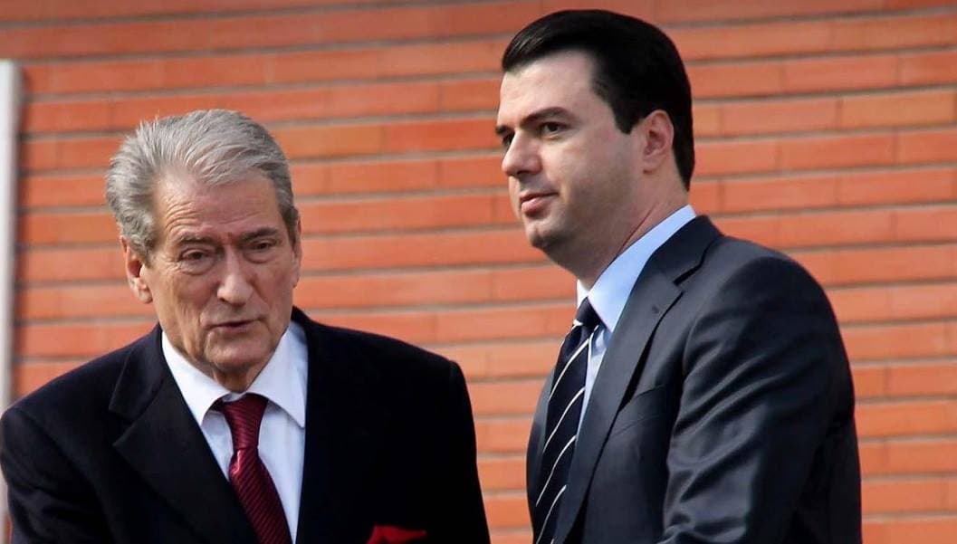 32-vjetori, Berisha: Gëzuar ditëlindjen dhe pluralizmin në Shqipëri. Basha: PD ka lindur europiane dhe do mbetet e tillë