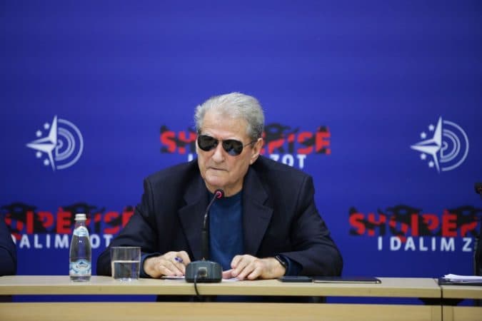 Berisha: Sistemi i shëndetësisë më i godituri, Rama shndërroi administratën në makineri vjedhjeje