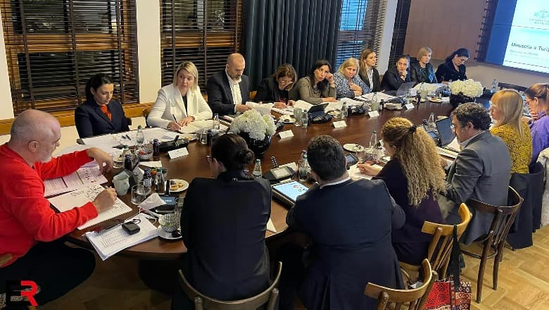 Mbledhja me ministrat, Rama: Vijojmë dhe sot diskutimin maratonë, optimist për 2023-in