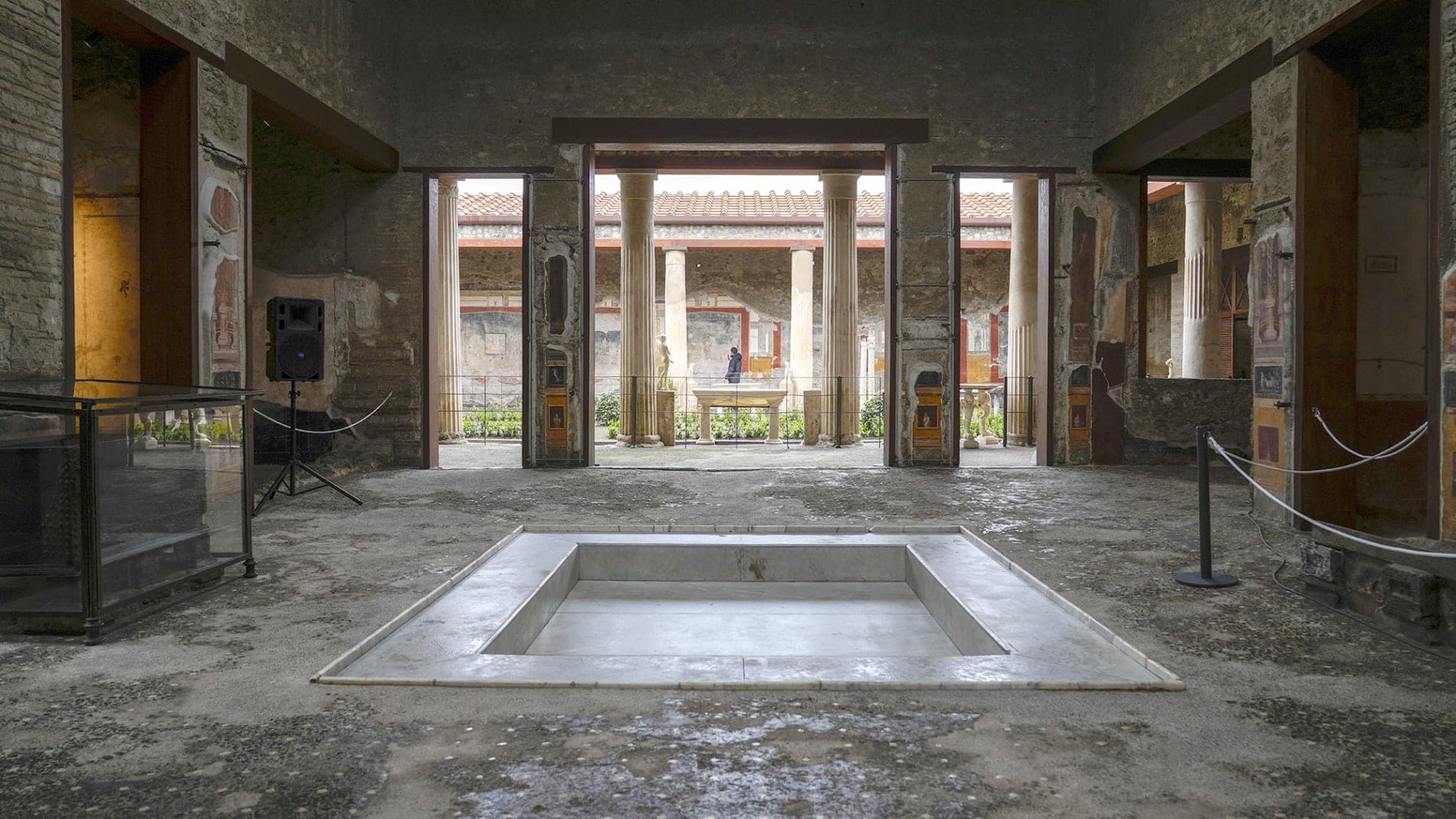 Rihapet pas 20 vitesh, ‘Rezidenca e Pompeit’ e mbushur me afreske erotike