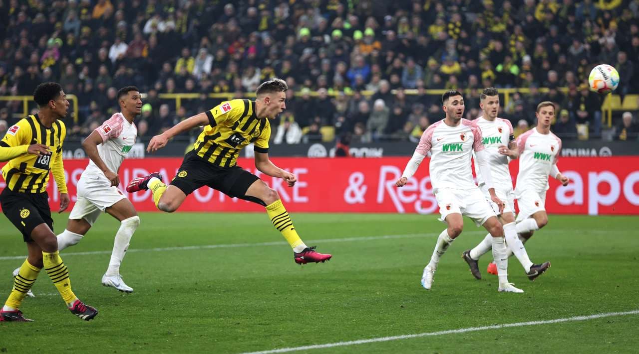 Shtatë gola të shënuar, Dortmund rikthehet te fitorja në kampionat