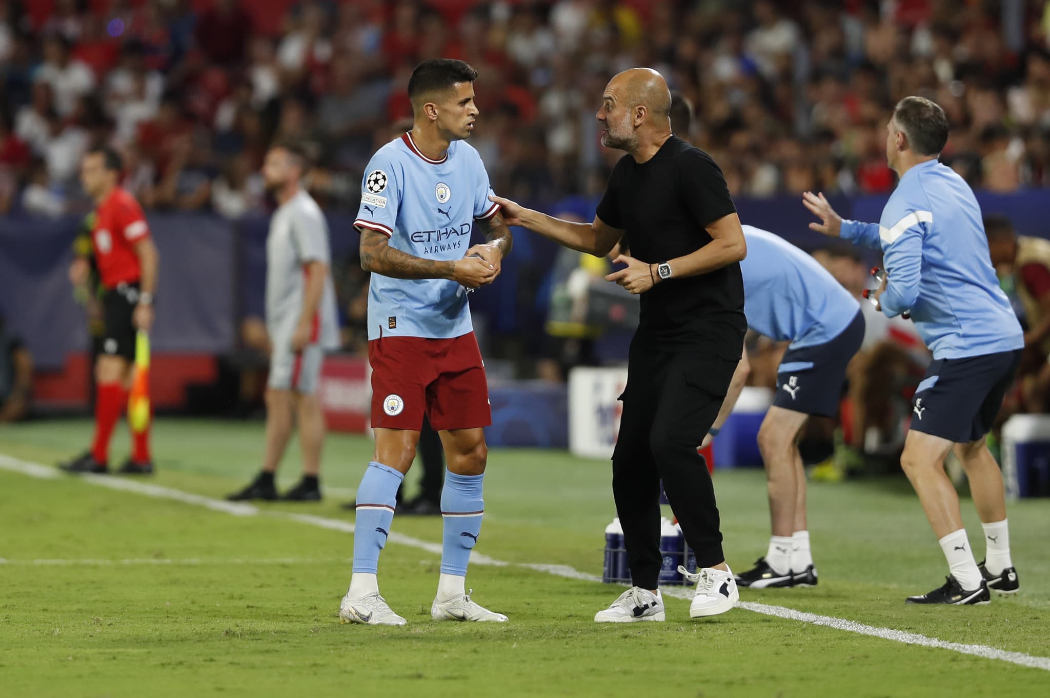Arrihet marrëveshja, Cancelo do të transferohet te Bayern Munich