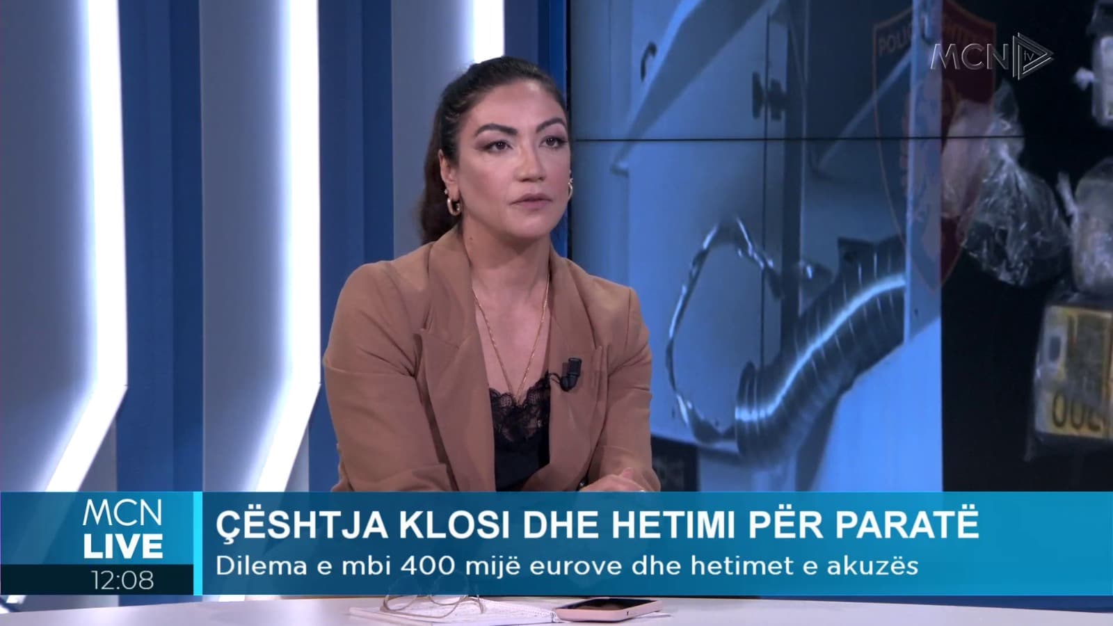 Alda Klosi mbetet në burg/ Llabani: Vendimi i gjykatës u shty nga opinioni. Prokuroria në kërkim të ish-bashkëshortit (VIDEO)