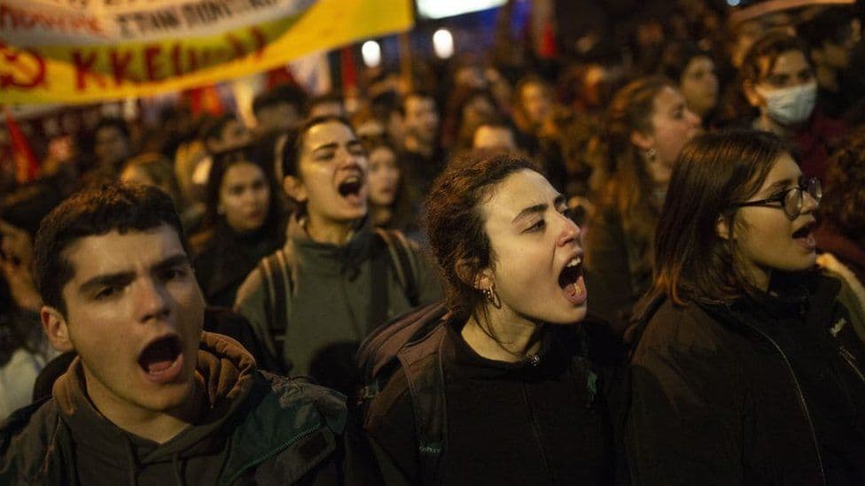 Aksidenti me 43 të vdekur, shpërthejnë protestat në Greqi