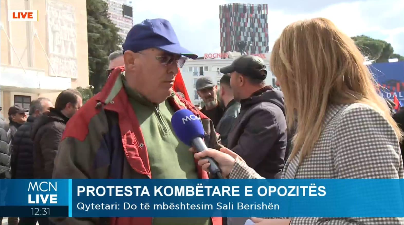 Protesta/ Qytetarët: Presim ndërgjegjësimin e kryeministrit të pandërgjegjshëm, Rama duhet të largohet