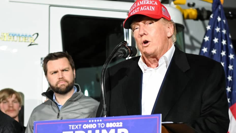 Trump: Nëse rizgjidhem i jap fund importeve nga Kina dhe shmang luftën e tretë botërore!