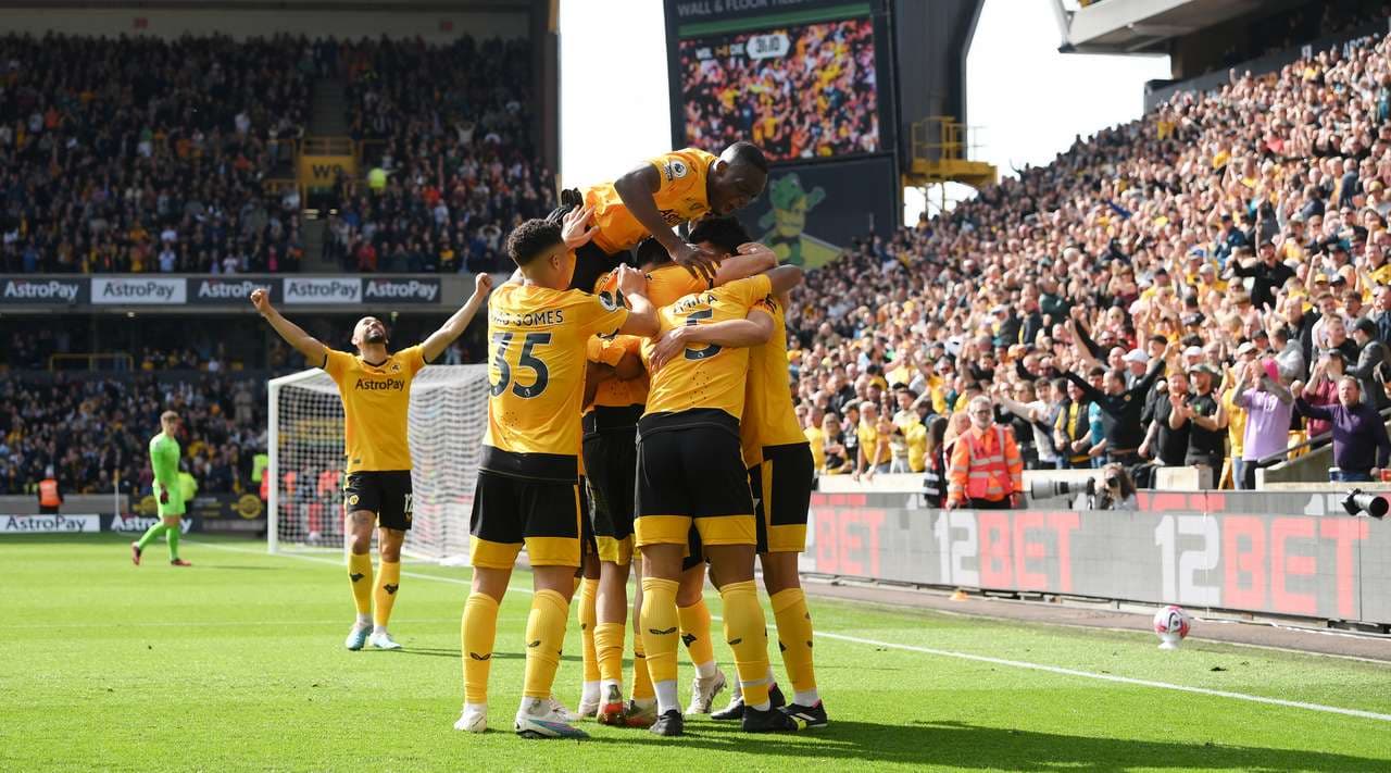 Chelsea merr humbjen e radhës, Manchester United dhe Tottenham nuk falin