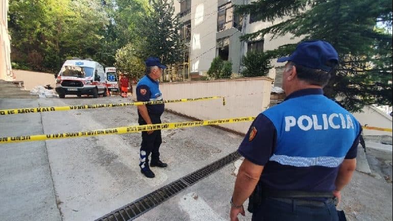 Bie nga skela teksa punonte, ndërron jetë punëtori në Shëngjin