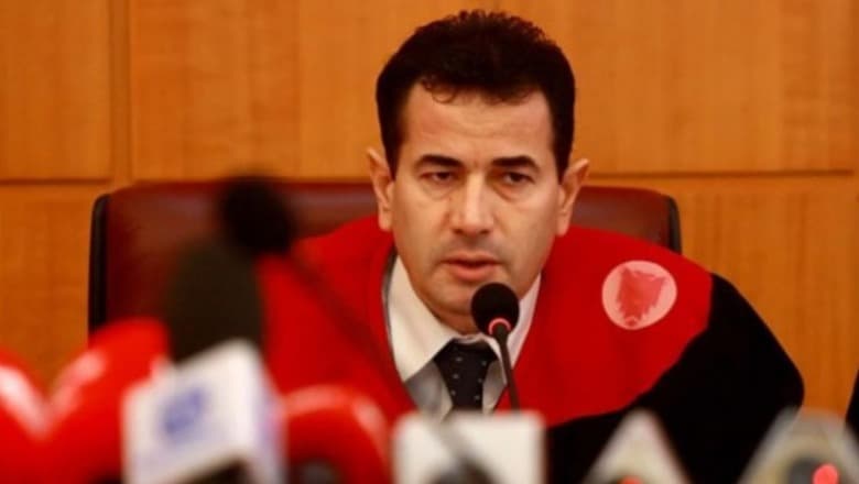 Ish-kreu i Kushtetueses dënohet me 6 muaj burg