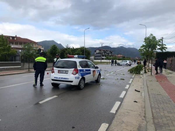 Aksident në aksin Korçë-Pogradec/ Plagosen shoferi dhe pasagjeri