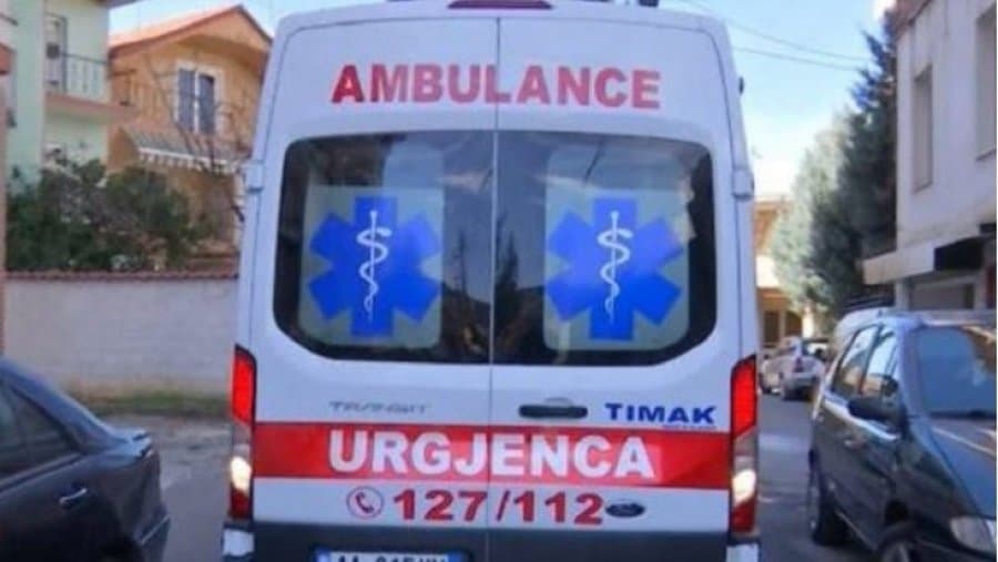 I mituri bie në kontakt me energjinë elektrike, dërgohet me urgjencë në spital