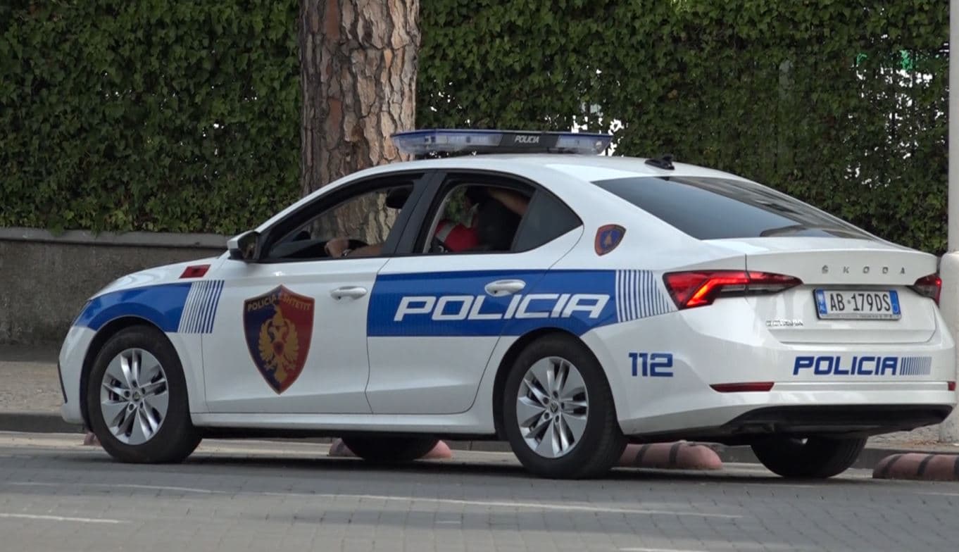 Dhunoi bashkëshorten dhe të birin, në pranga 51-vjeçari