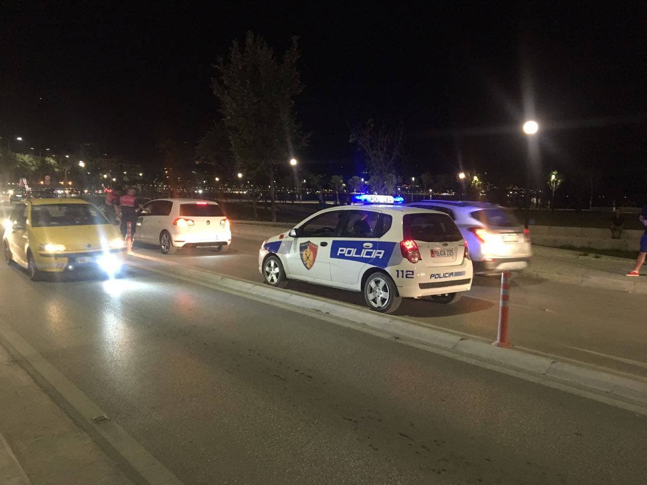 Sherr mes dy personave në Vlorë, plagoset një i huaj