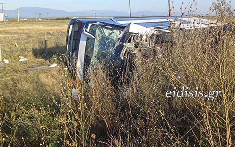 Aksidentohet autobusi me turistë në Greqi, tre të vdekur e dhjetëra të plagosur