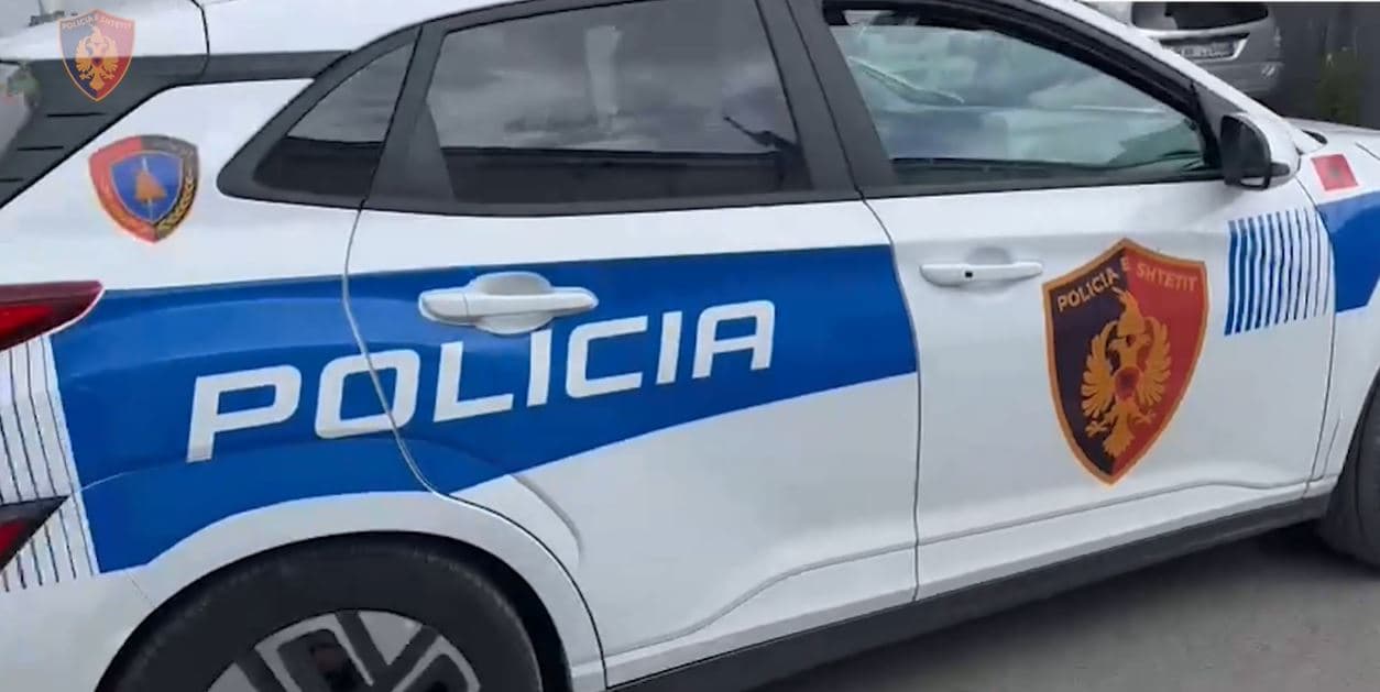 Plagoset me thikë i riu në Kukës, shpallet në kërkim i dyshuari
