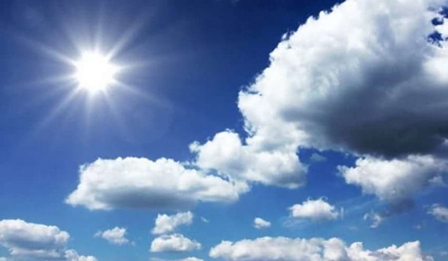 Moti sot/ Alternime kthjellimesh dhe vranësirash, temperaturat deri në 30°C
