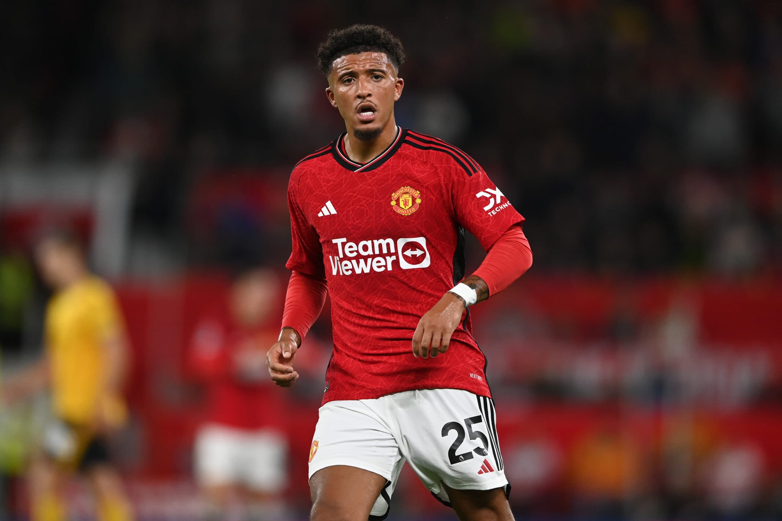 Juventus insiston për Jadon Sanchon