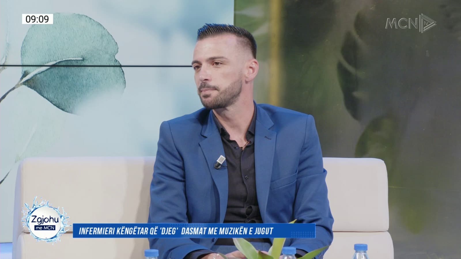 ‘Lotët e dashurisë’/ Aldo Hoxha: Kënga arriti 100 mijë klikime brenda ditës, muzika më jep më shumë të ardhura se infermieria