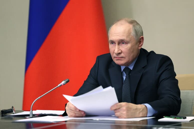 Putin: Perëndimi përpiqet të organizojë masakër të hebrenjve në Rusi