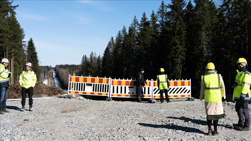 Finlanda rihap dy pika kufitare me Rusinë