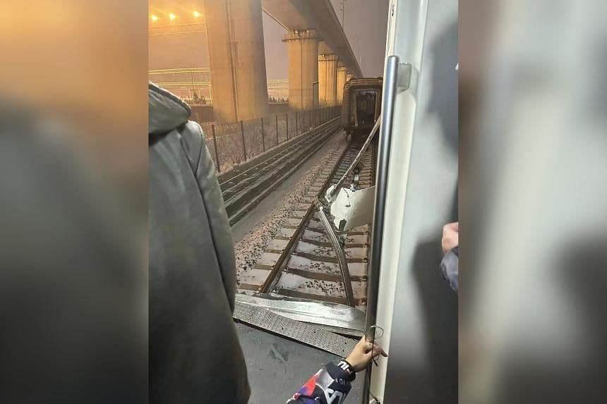 Panik në metronë e Pekinit, shkëputet vagoni nga treni në lëvizje (VIDEO)