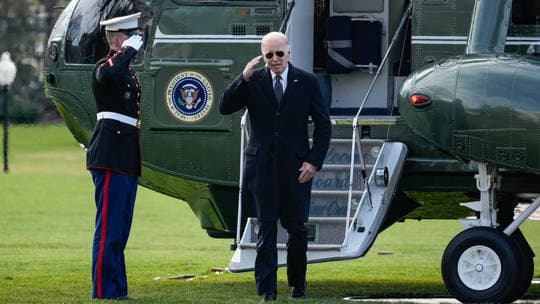 Biden nënshkruan një buxhet rekord ushtarak