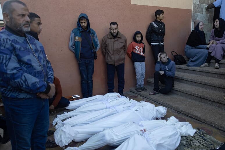 Afro 23 mijë viktima në Gaza