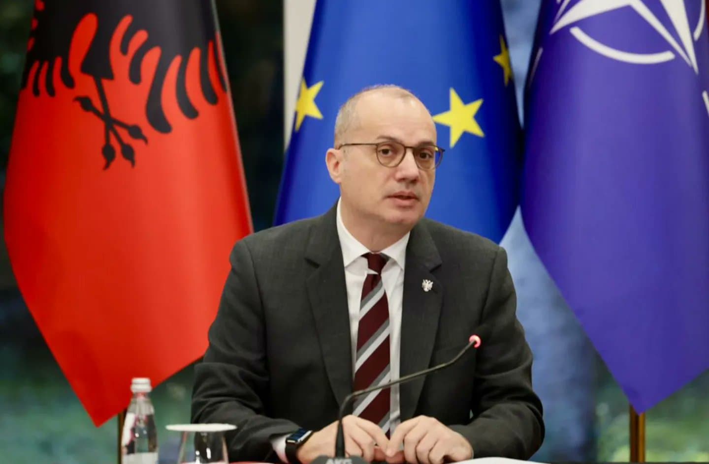 Hasani vizitë në Malin e Zi: E ardhmja e rajonit të udhëhiqet nga orientimi euro-atlantik