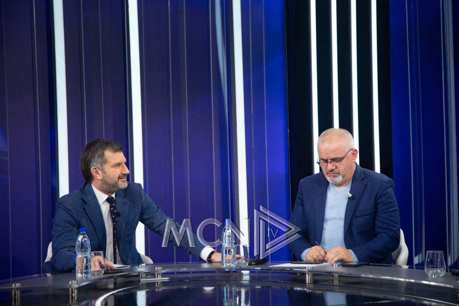 ’21 Janari’/ Bushati: Berisha dhe Basha të shkojnë në SPAK, jo vetëm të pyeten por t'i bëjnë telef