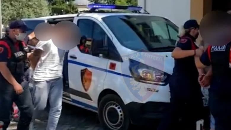 Me 5 emigrantë në makinë tenton t'i ikë policisë, pranga 44-vjeçarit në Korçë