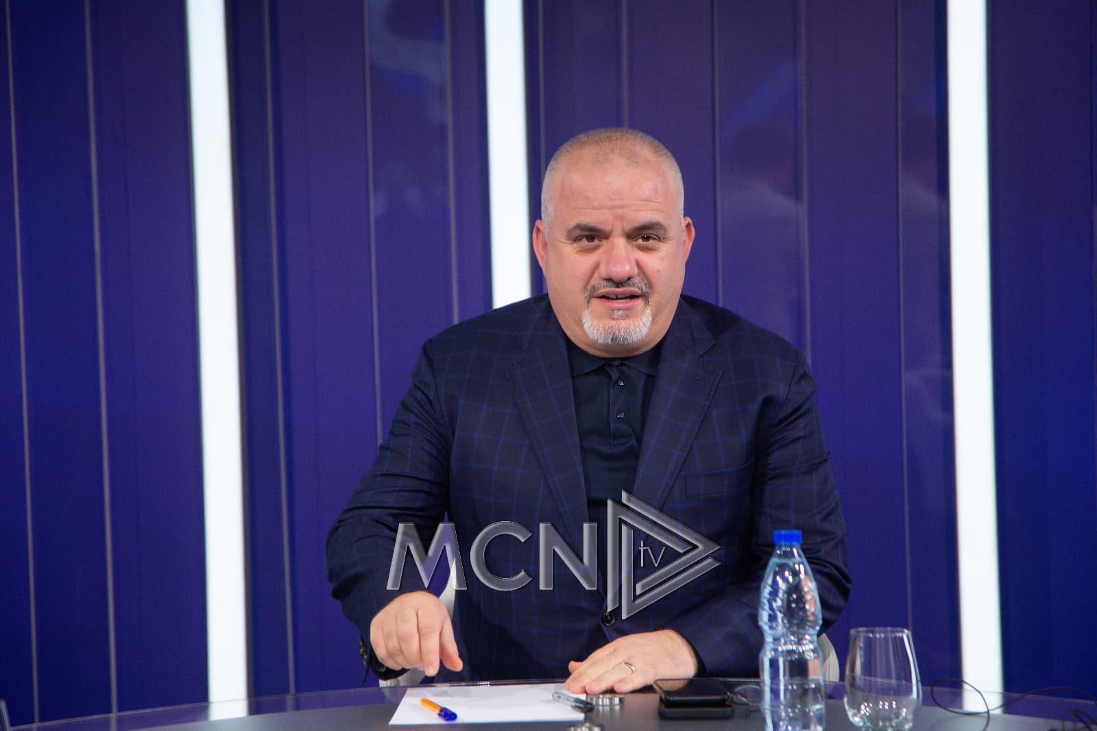 Hoxha: Ahmetaj ndodhet në Zvicër, ka kërkuar azil politik