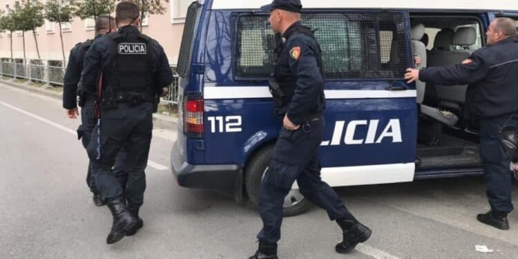 Ngacmim seksual ndaj një vajze të mitur, arrestohet 51-vjeçari në Tiranë