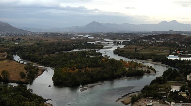 Ra në lumin Buna duke peshkuar, gjendet pas dy javësh trupi i pajetë
