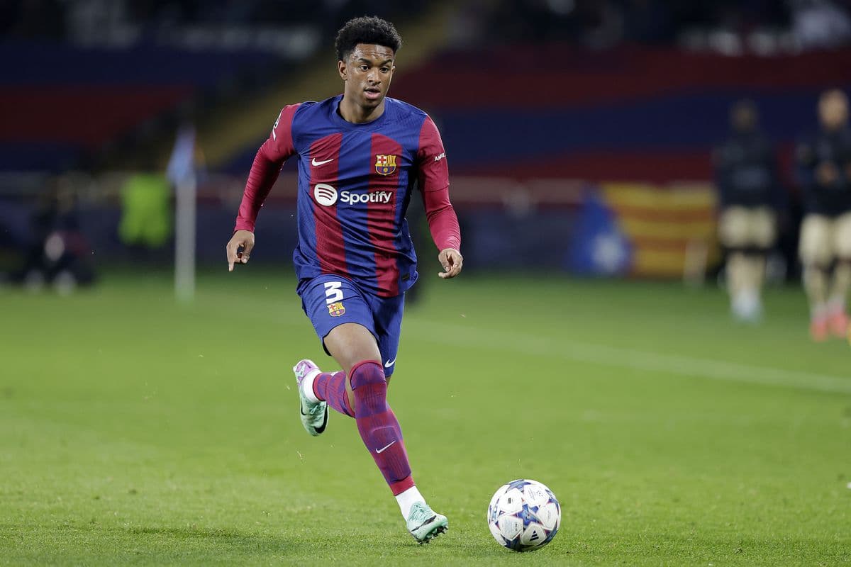 Barcelona mendon shitjen e Alejandro Baldes
