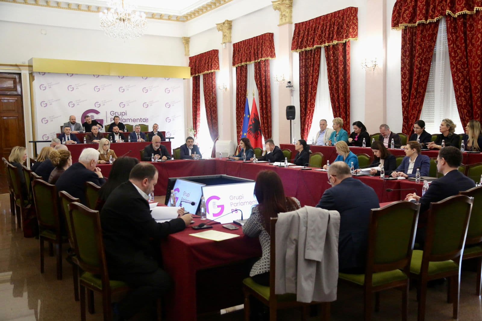 Çuçi informon rikthimin në normalitet parlamentar të opozitës: S’ka marrëveshje, vetëm dialog në Komisionin e Ligjeve