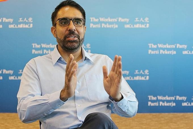 Singapor, lideri i opozitës akuzohet se ka gënjyer nën betim në komision parlamentar